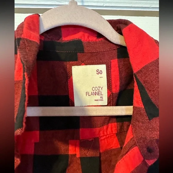 SO Juniors Cozy Plaid Flannel Size XL - Picture 2 of 5
